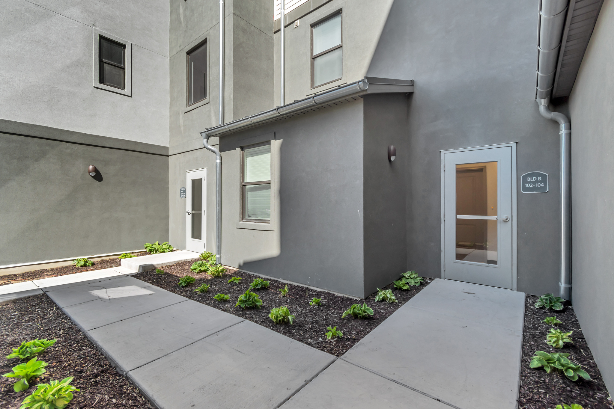 DAYBREAK - Residential