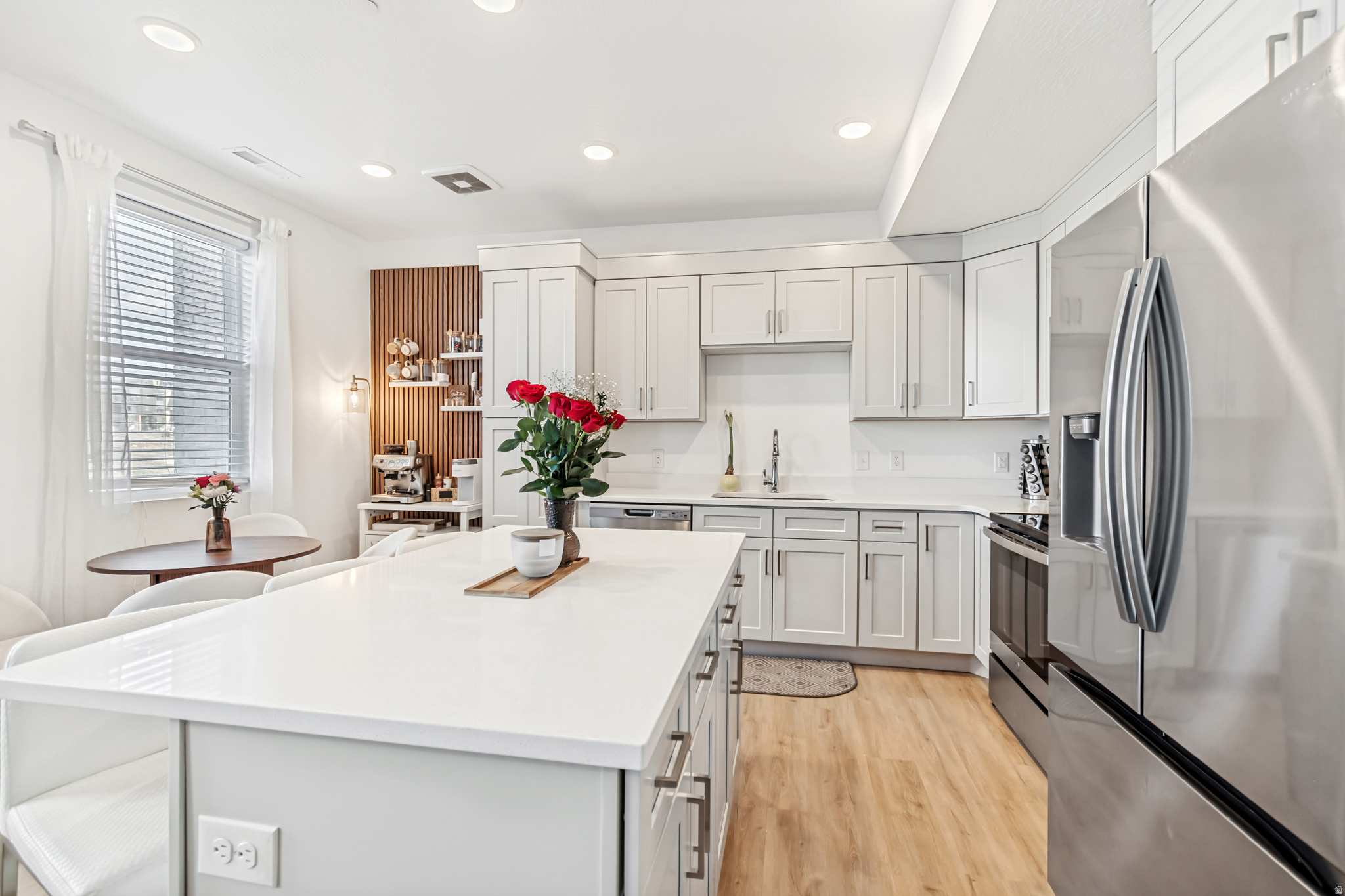 DAYBREAK - Residential