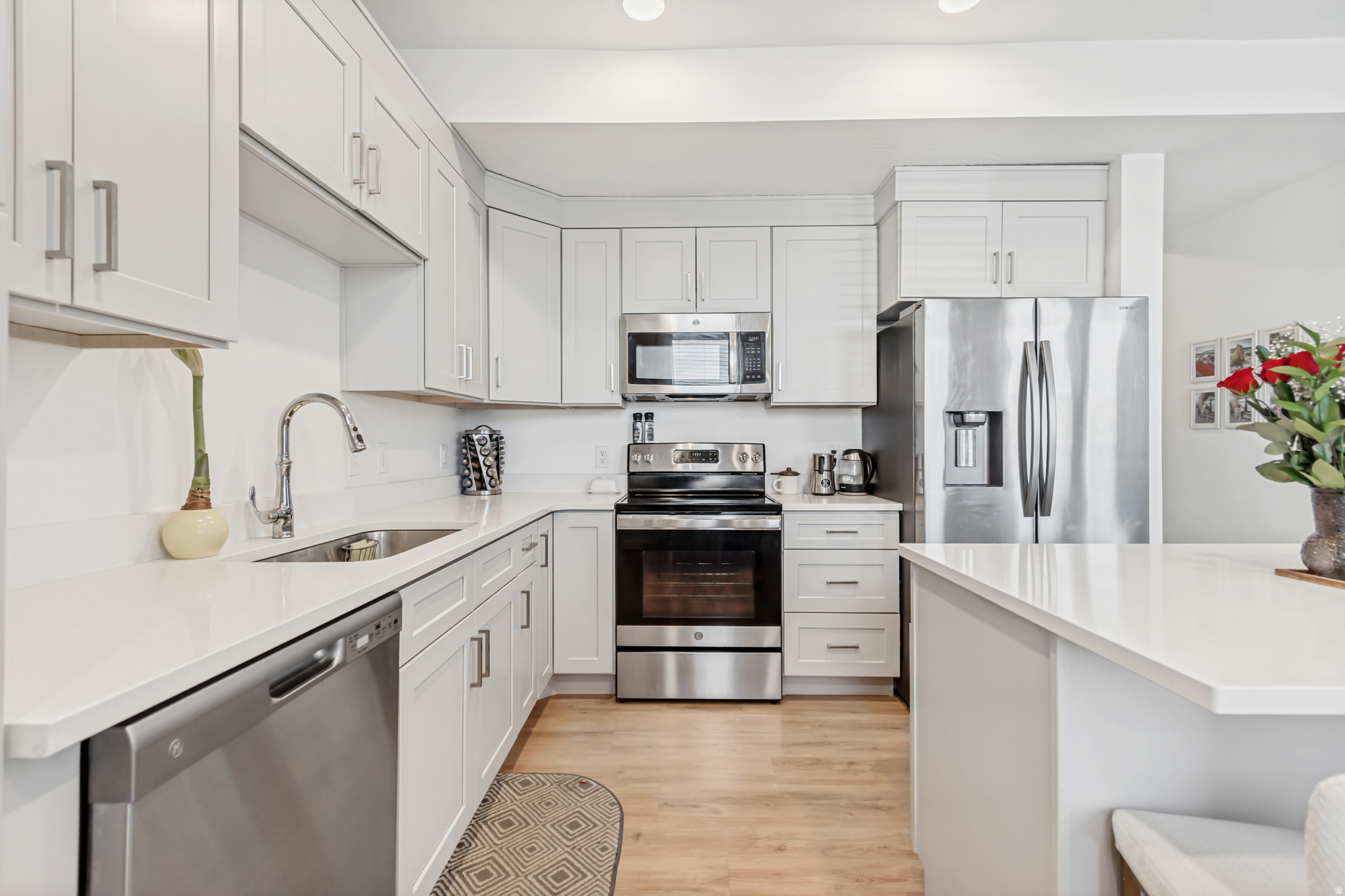 DAYBREAK - Residential