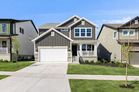 Photo of 927 N BANNER DR #608, Saratoga Springs, UT 84045 (MLS # 2123449)