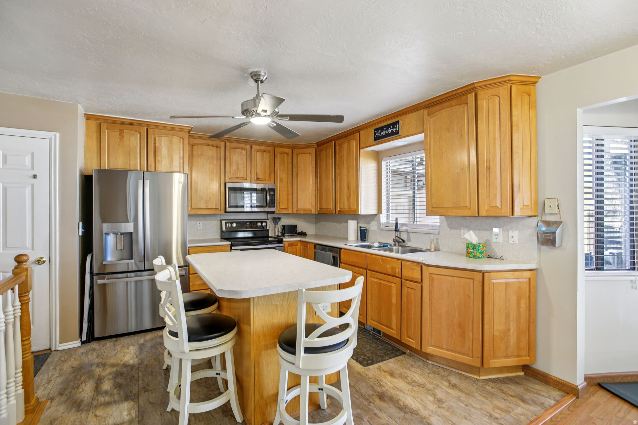 HOMESTEAD ES - Residential