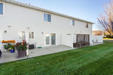 Tiny photo for 205 E 2300 N #63, North Ogden, UT 84414 (MLS # 2119084)