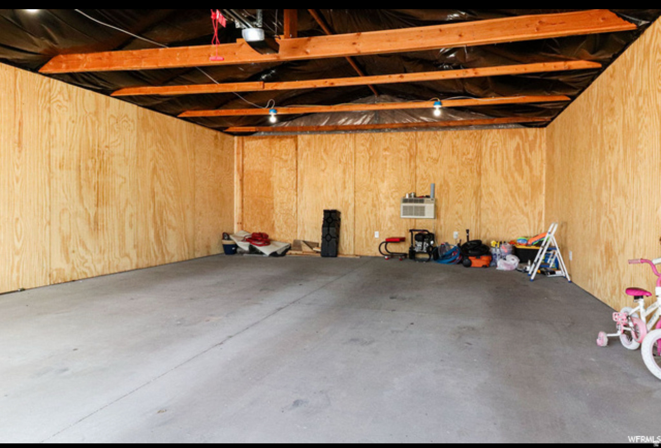 B HANCOCK MOBILE HOME - Residential