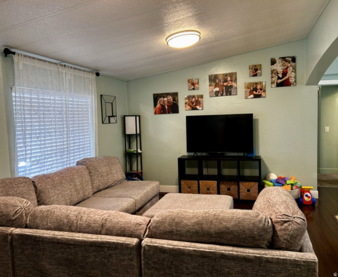 B HANCOCK MOBILE HOME - Residential