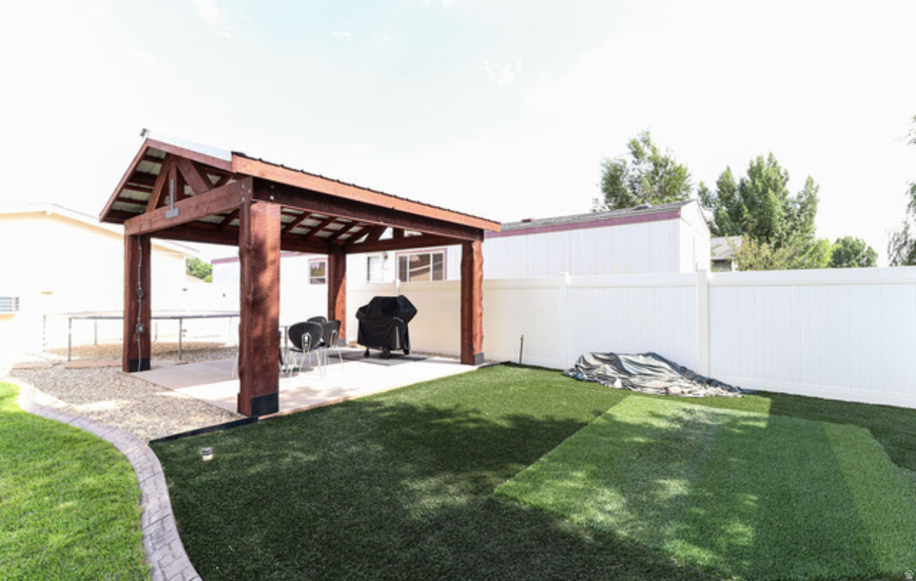 B HANCOCK MOBILE HOME - Residential