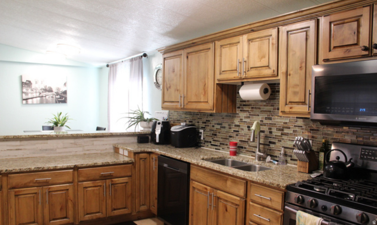 B HANCOCK MOBILE HOME - Residential