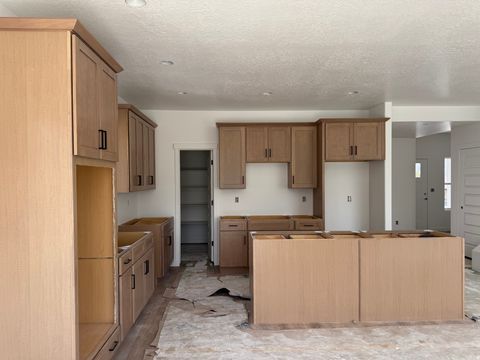 Tiny photo for 3541 W MILLERBERG CIR, West Jordan, UT 84084 (MLS # 2133839)