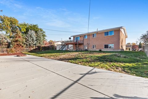 Tiny photo for 232 W 5250 S, Washington Terrace, UT 84405 (MLS # 2120520)