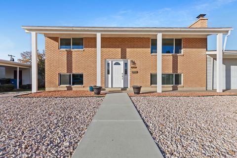 Tiny photo for 232 W 5250 S, Washington Terrace, UT 84405 (MLS # 2120520)