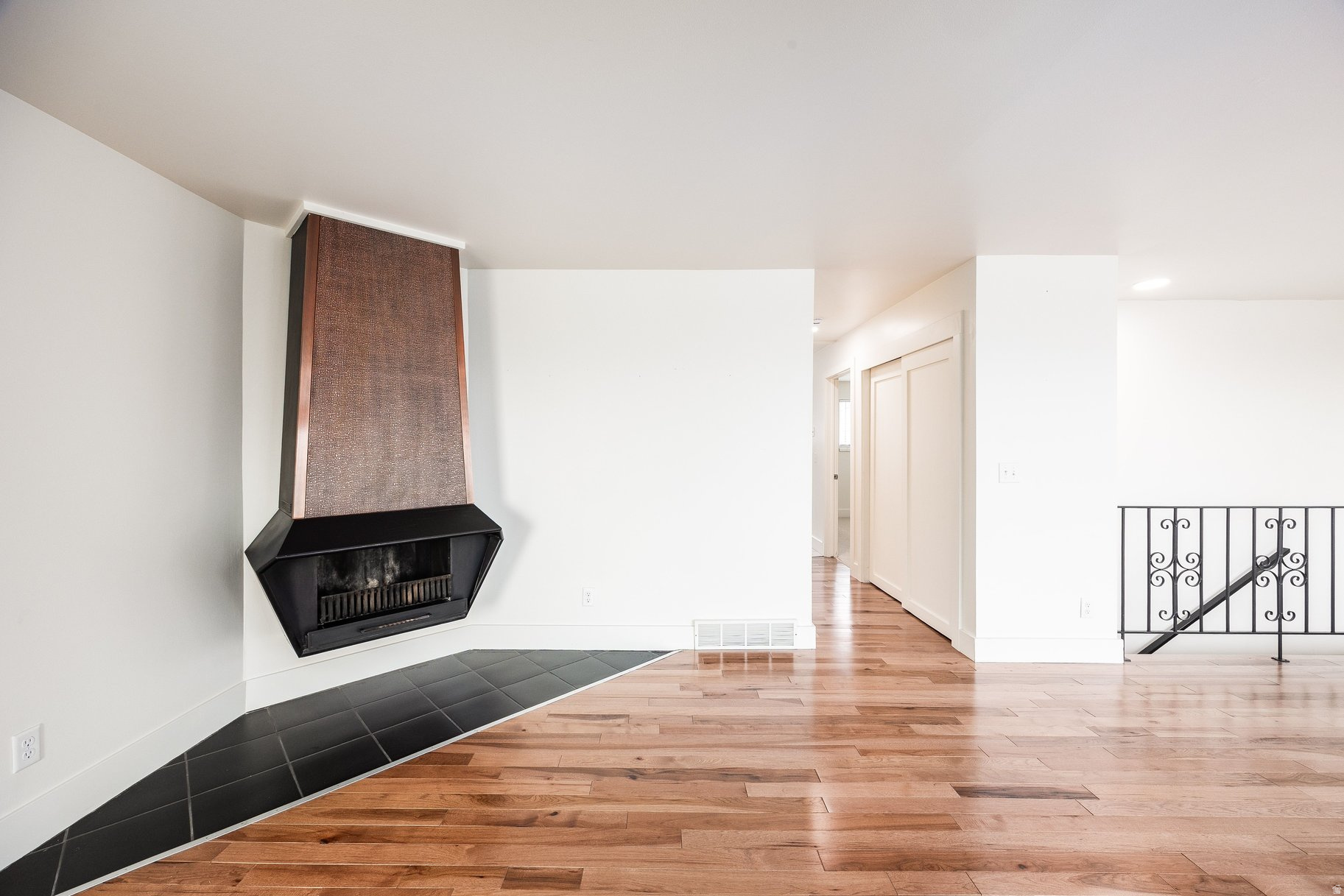 INDIAN ROCK - Residential Income