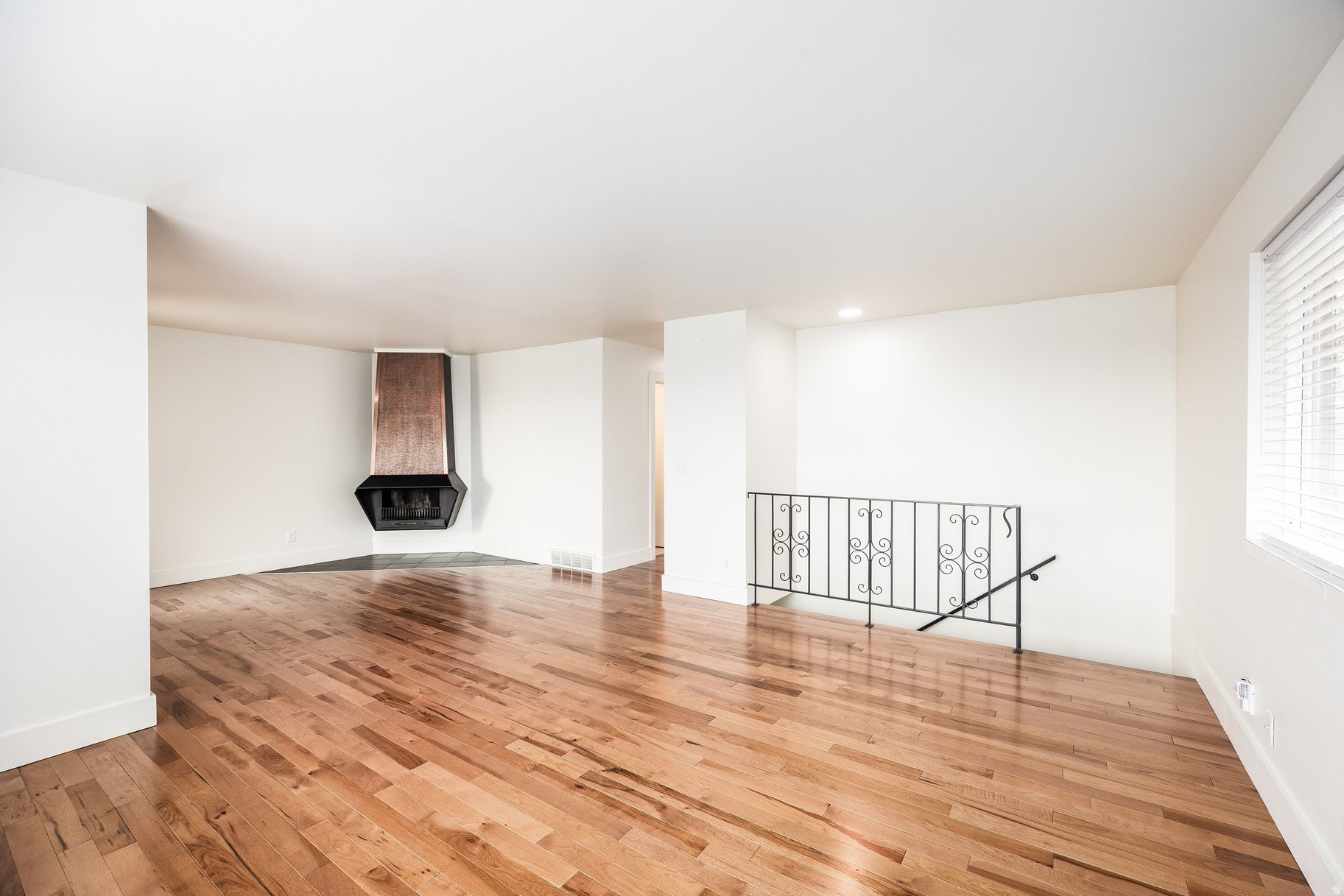 INDIAN ROCK - Residential Income