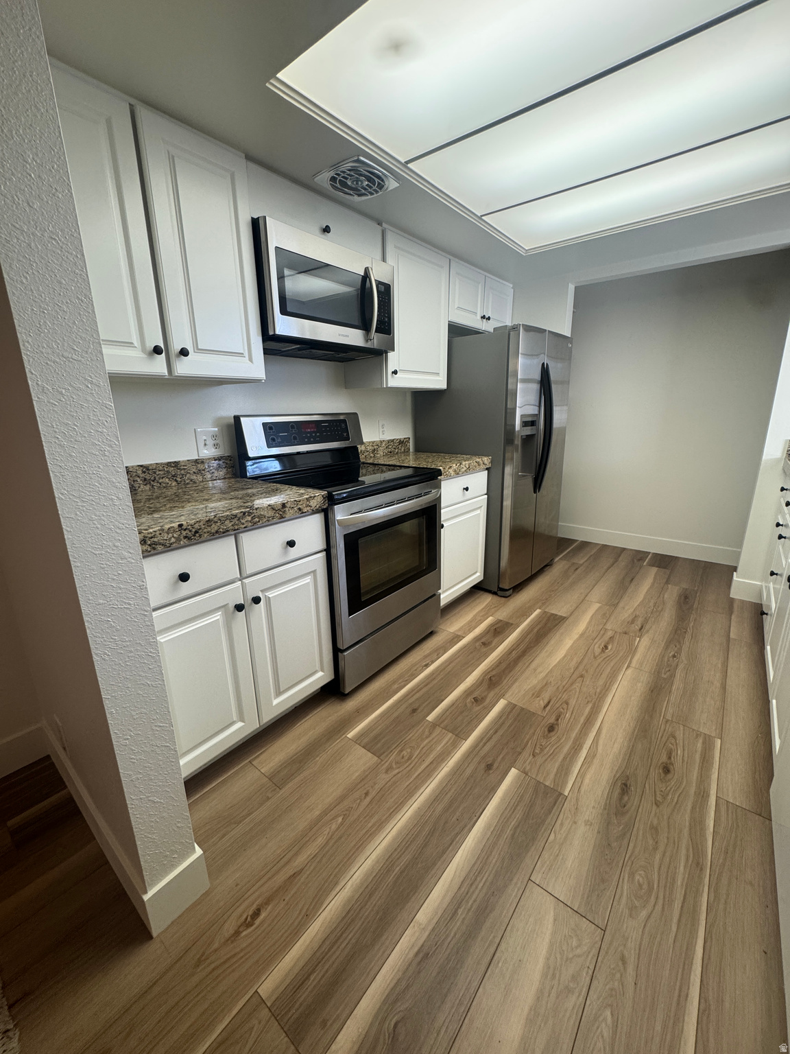 WAYLAND STATION AT OLD FARM - Residential Lease