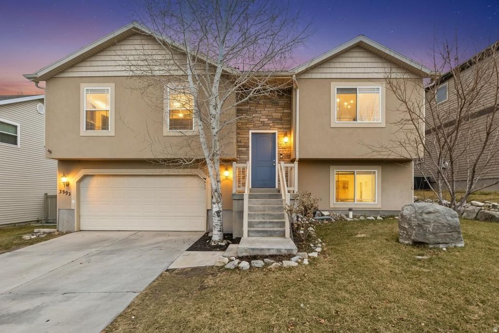 Photo of 3992 E OFALLONS WAY N, Eagle Mountain, UT 84005 (MLS # 2140510)