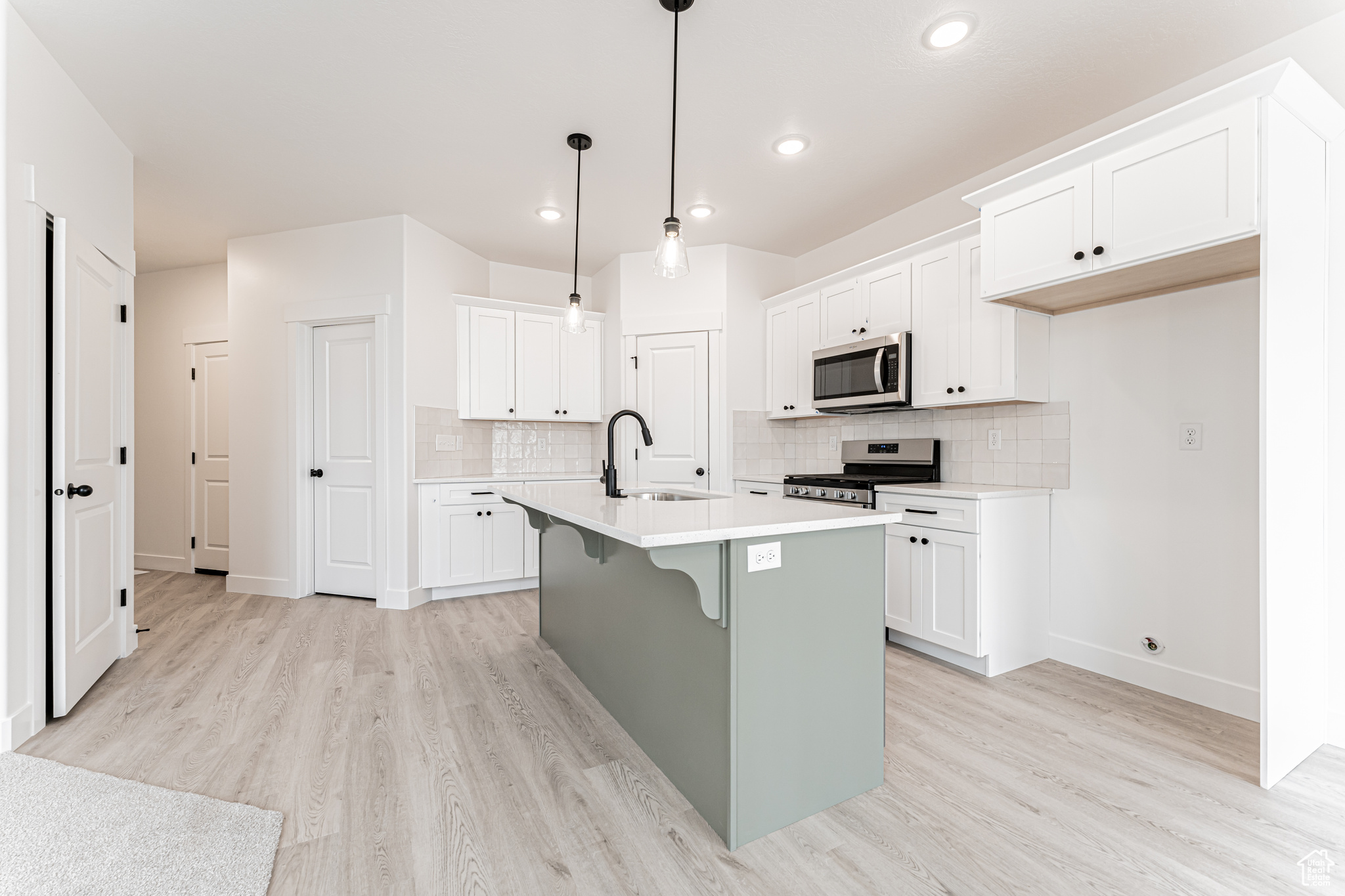 1522 W Skyline Dr #586, Saratoga Springs, Utah image 2