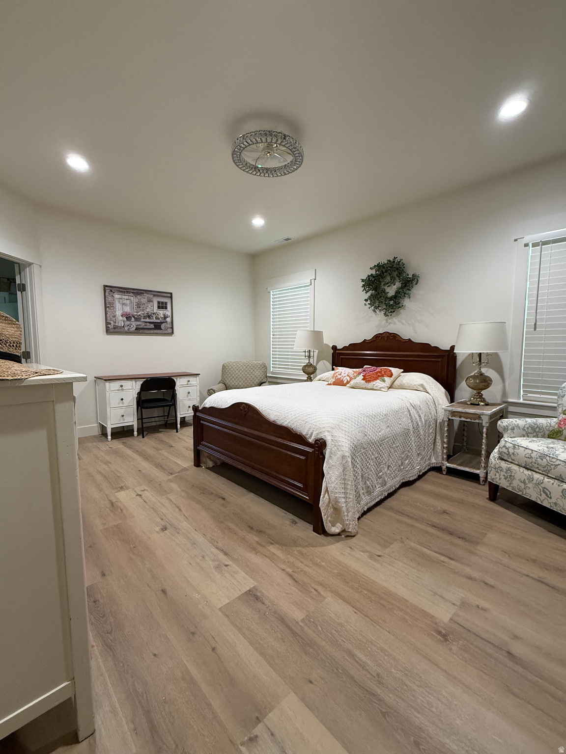 COUNTRY CLUB - Residential