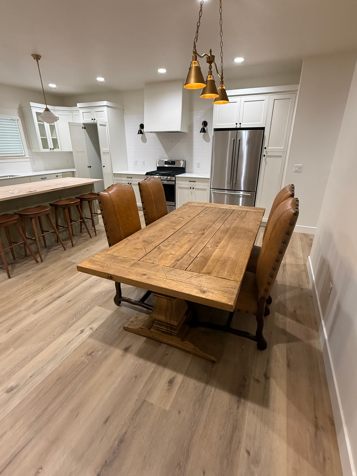 COUNTRY CLUB - Residential