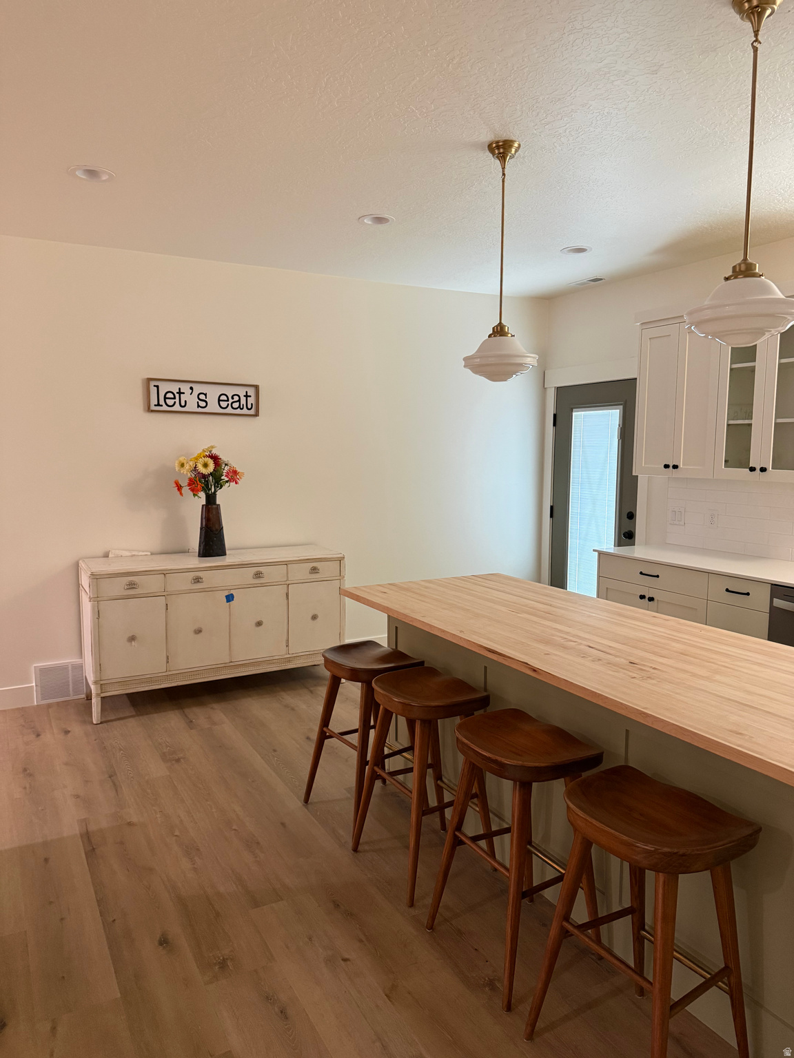 COUNTRY CLUB - Residential