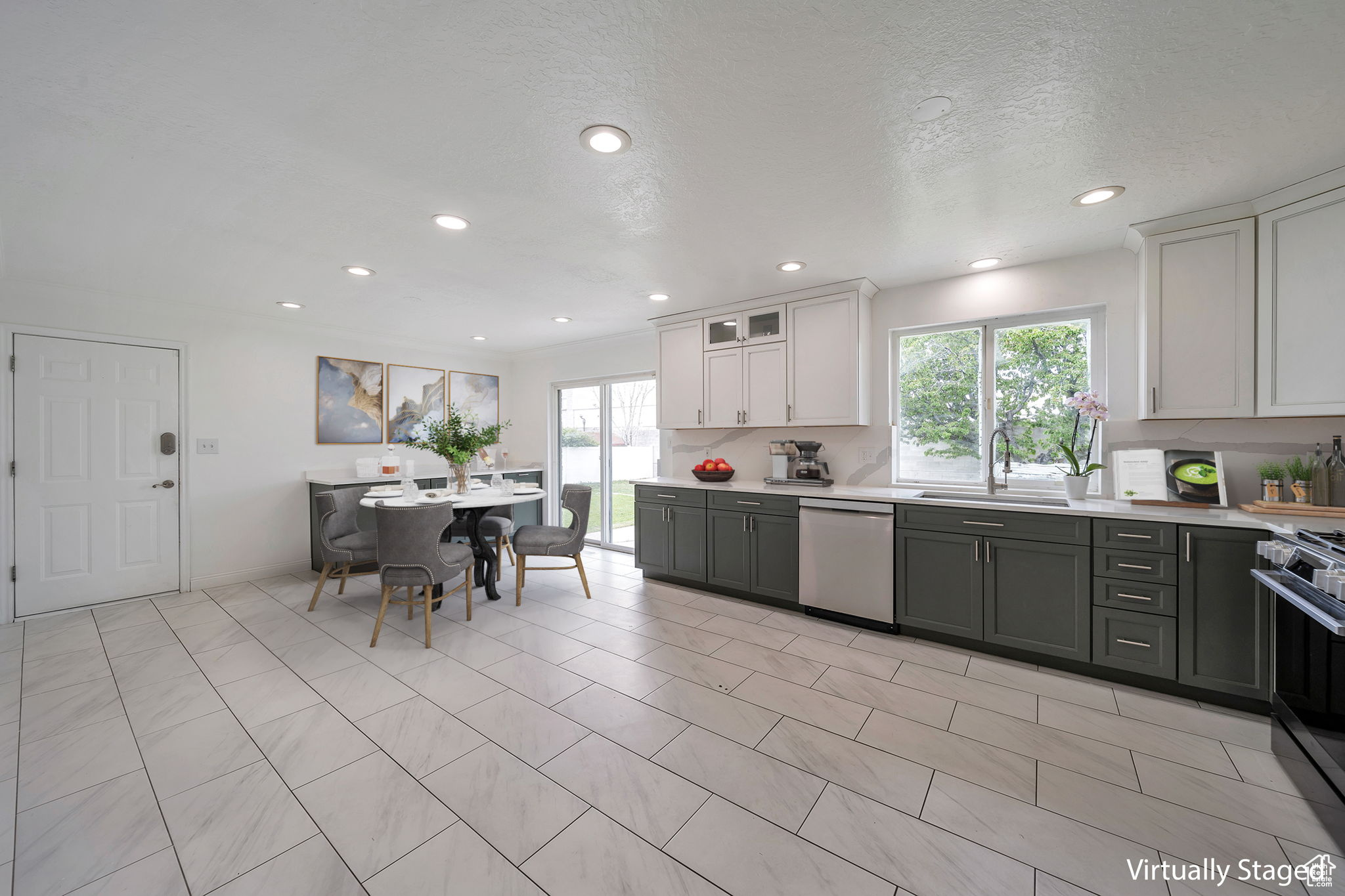 AMERICAN VILLA - Residential