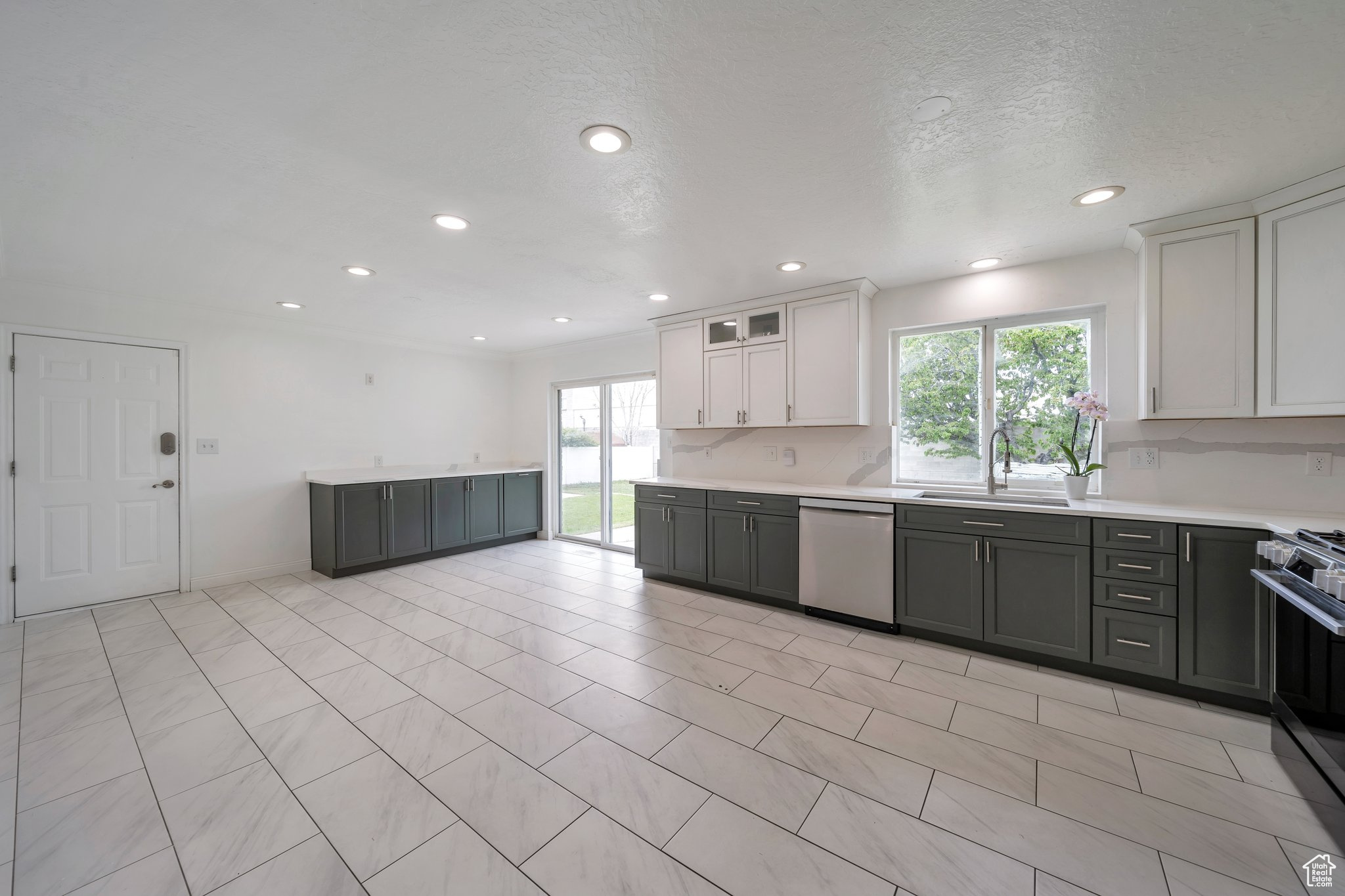 AMERICAN VILLA - Residential