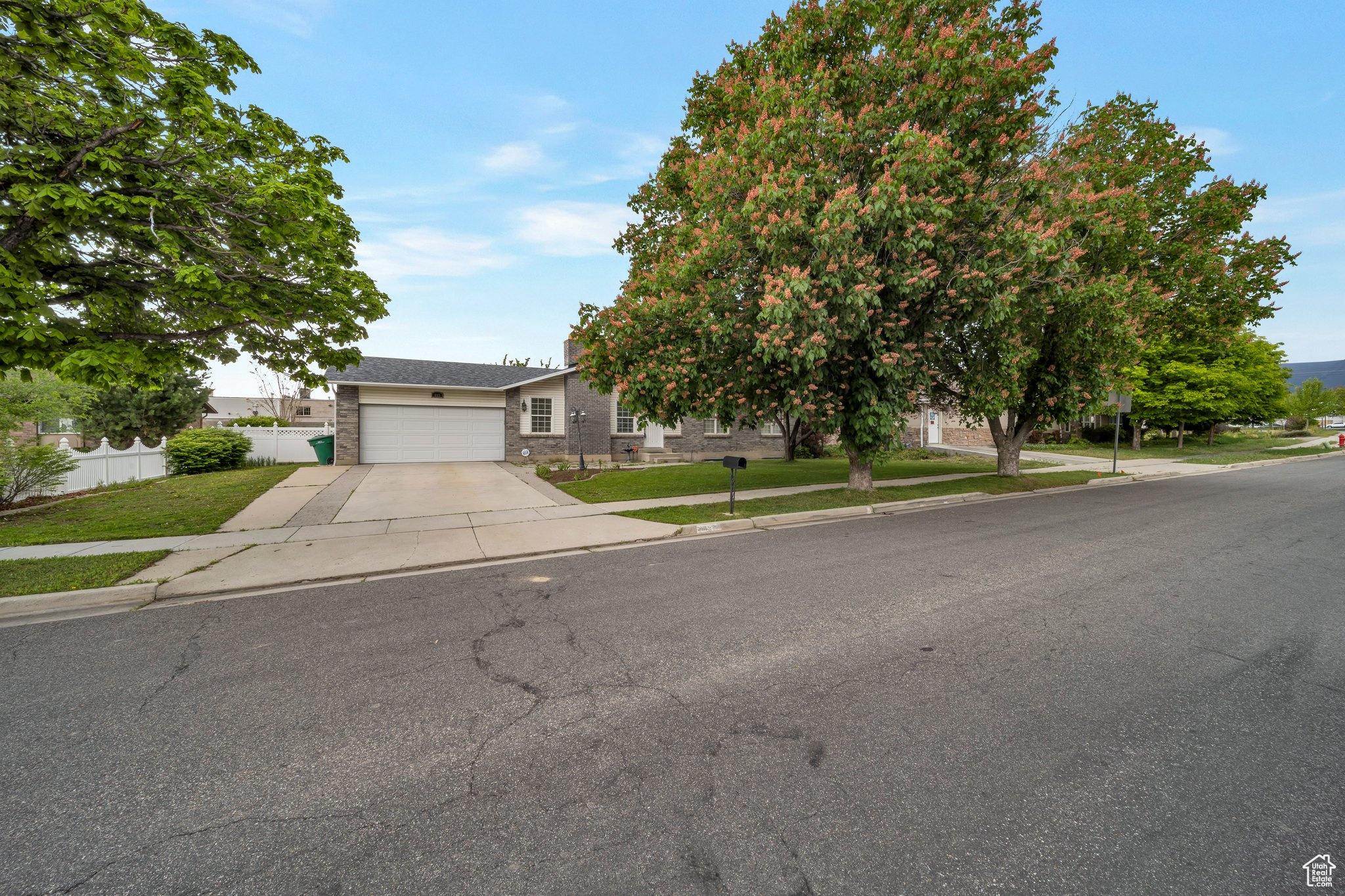 AMERICAN VILLA - Residential