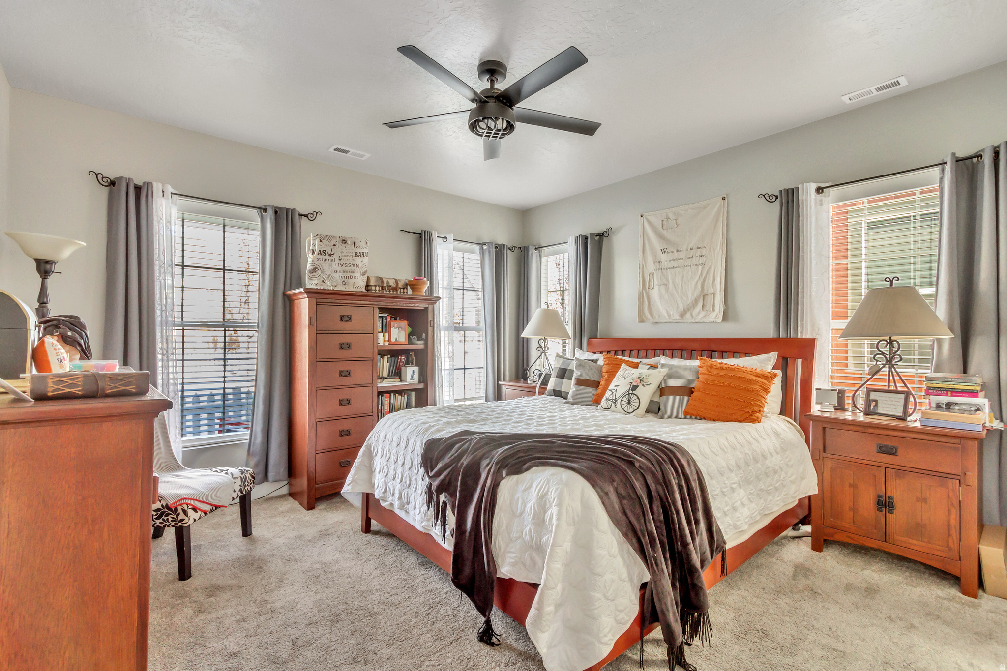 DAYBREAK GARDEN PARK - Residential