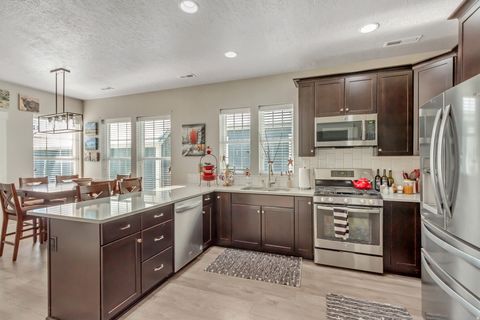 Tiny photo for 11199 S KIWANO WAY, South Jordan, UT 84009 (MLS # 2130719)