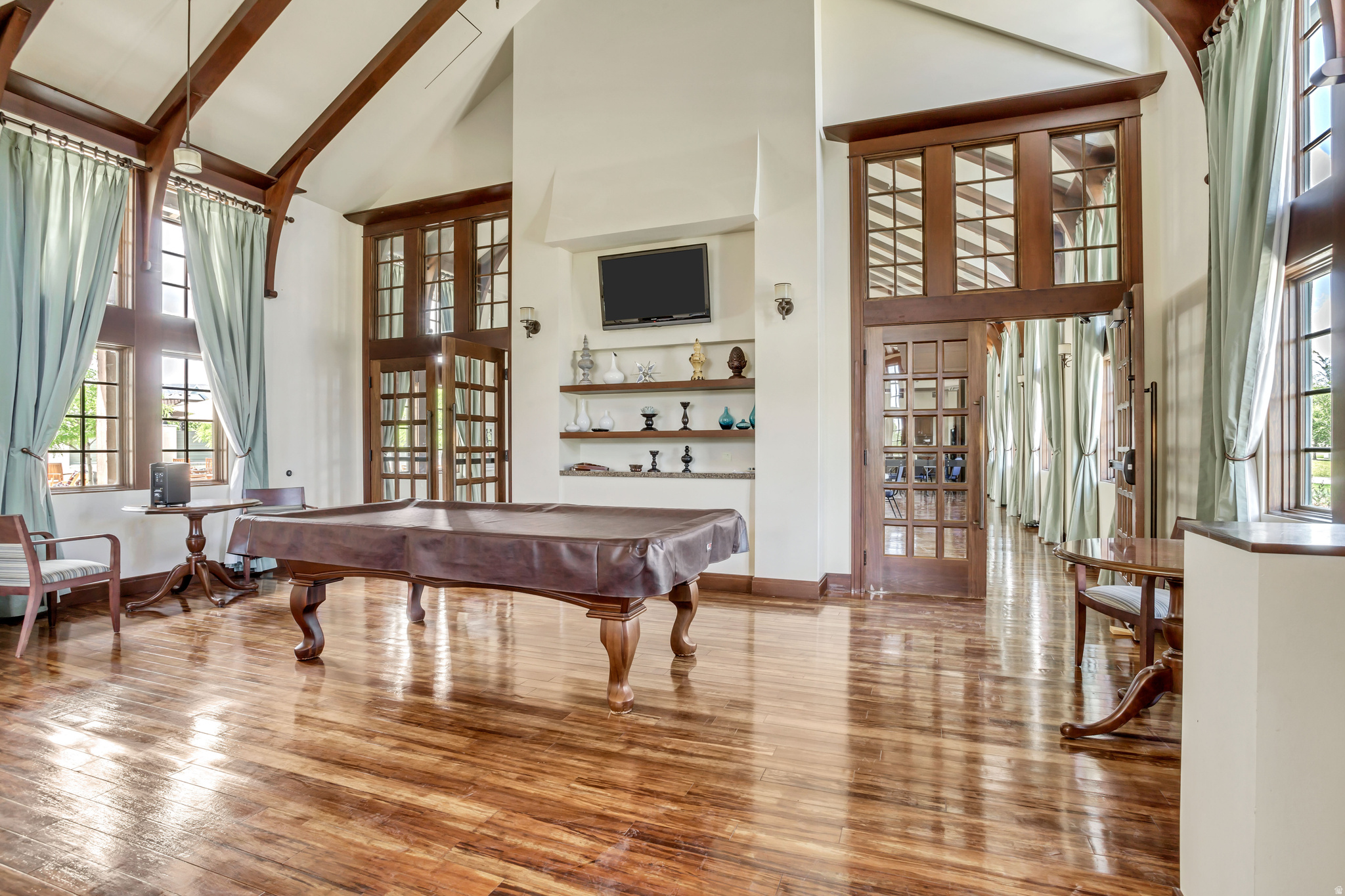 DAYBREAK GARDEN PARK - Residential