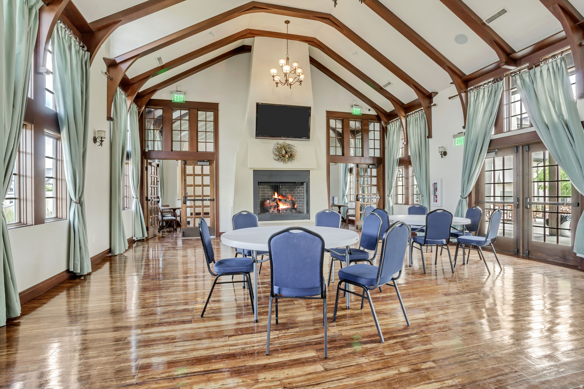 DAYBREAK GARDEN PARK - Residential