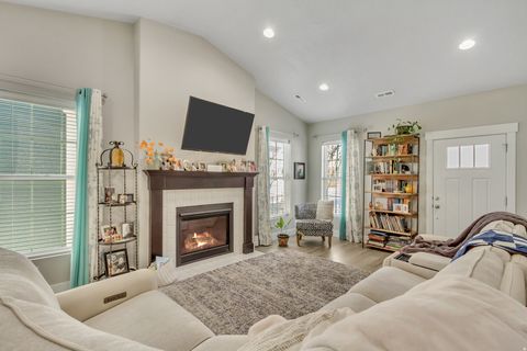 Tiny photo for 11199 S KIWANO WAY, South Jordan, UT 84009 (MLS # 2130719)