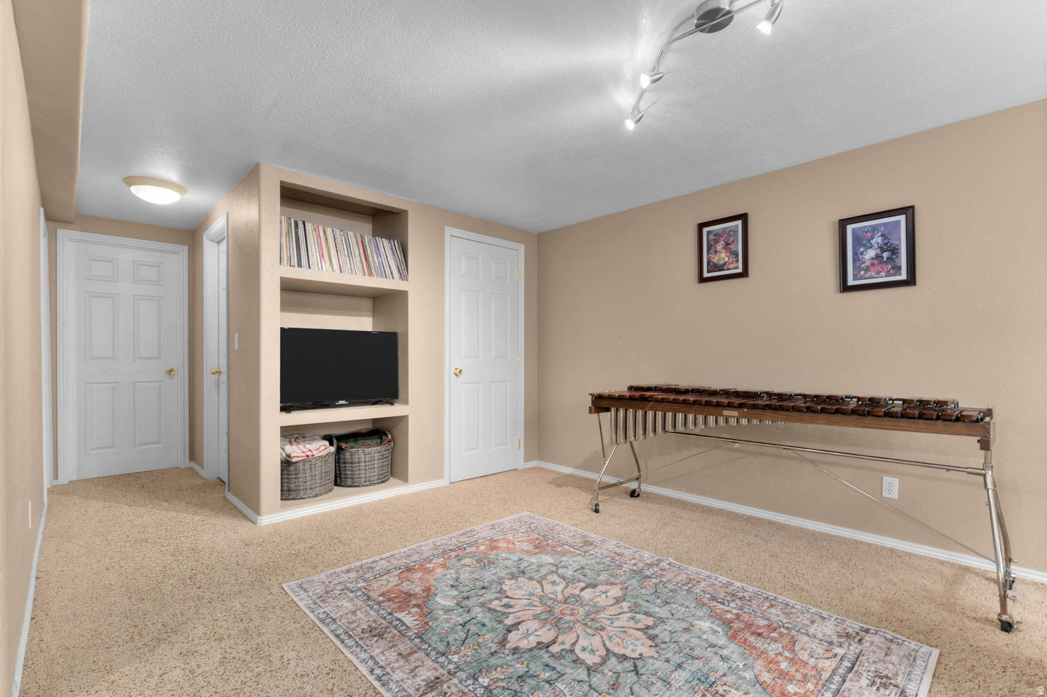 DRY CREEK - Residential