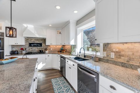 Tiny photo for 9980 N 4000 W, Cedar Hills, UT 84062 (MLS # 2141071)