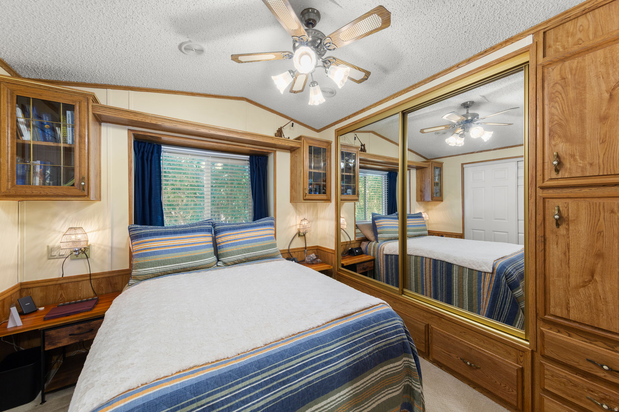 KINGS ROW EST - Residential