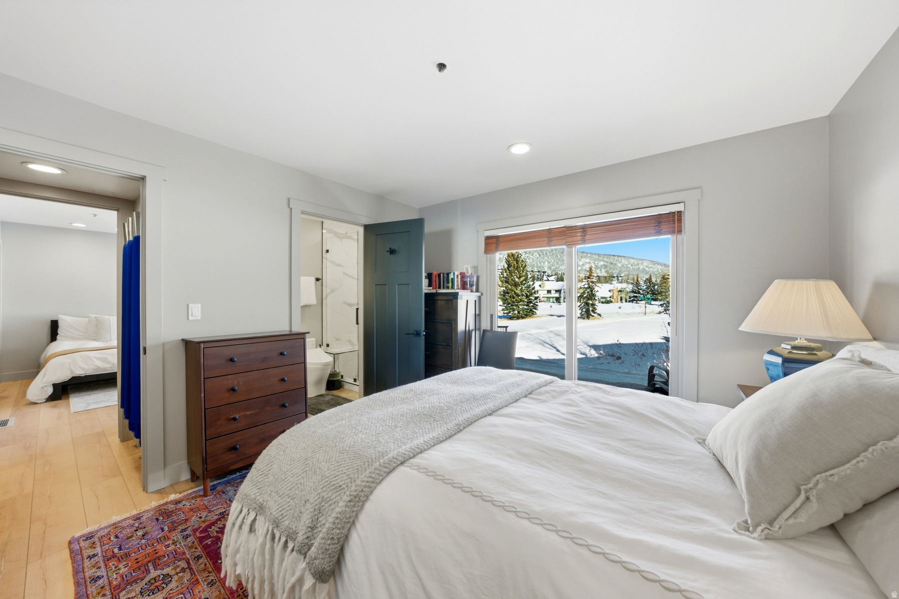 LAKESIDE - Residential