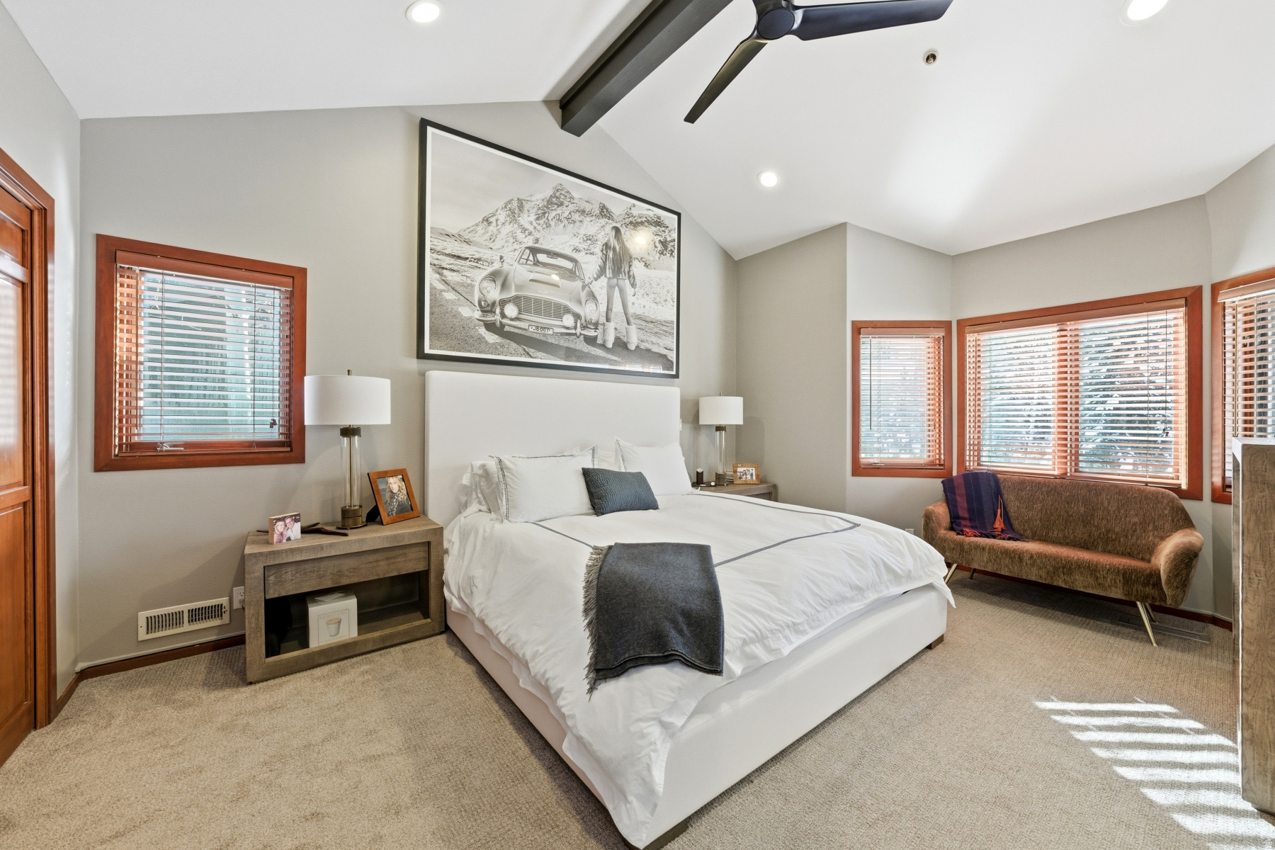 LAKESIDE - Residential