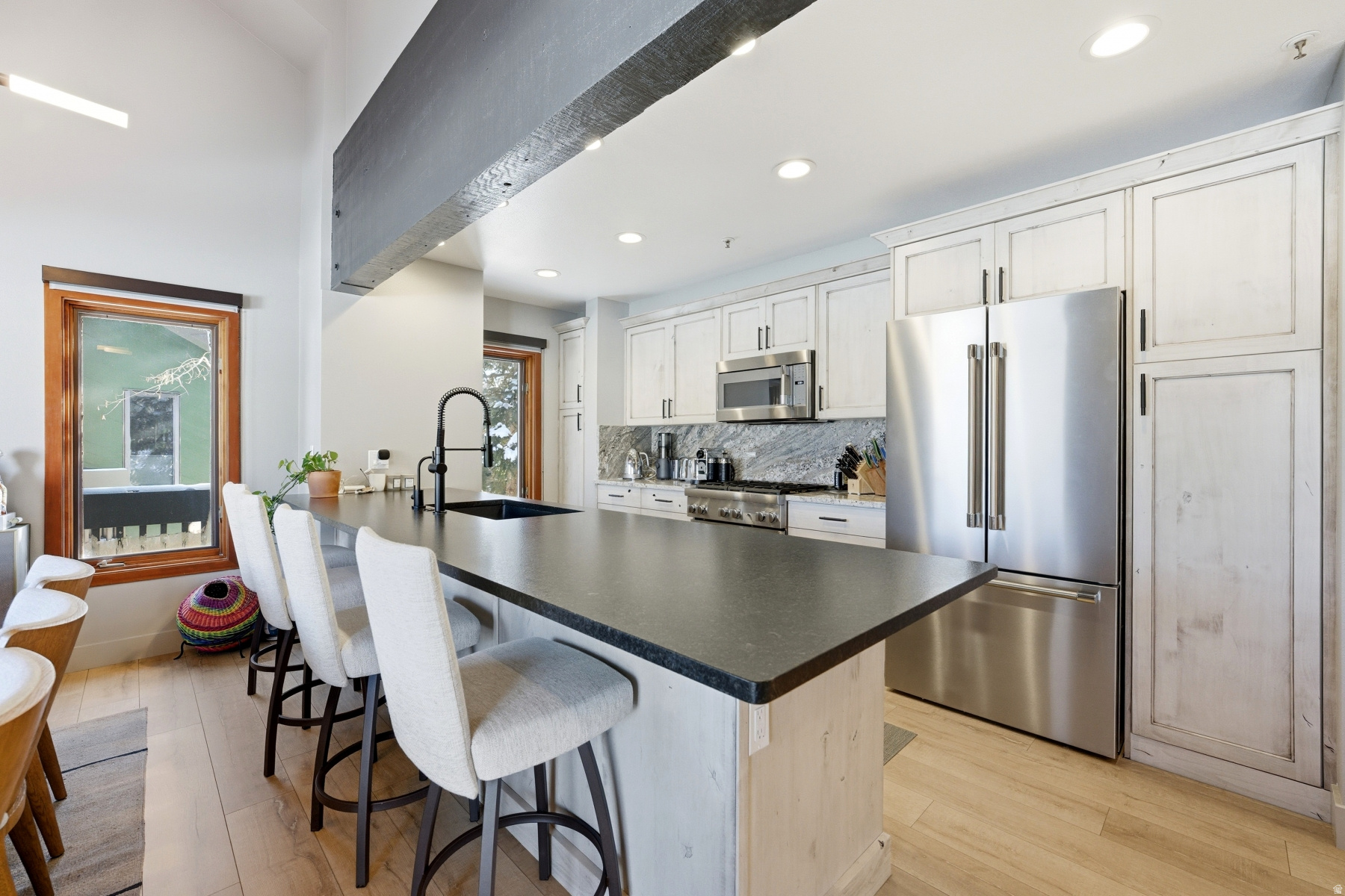 LAKESIDE - Residential