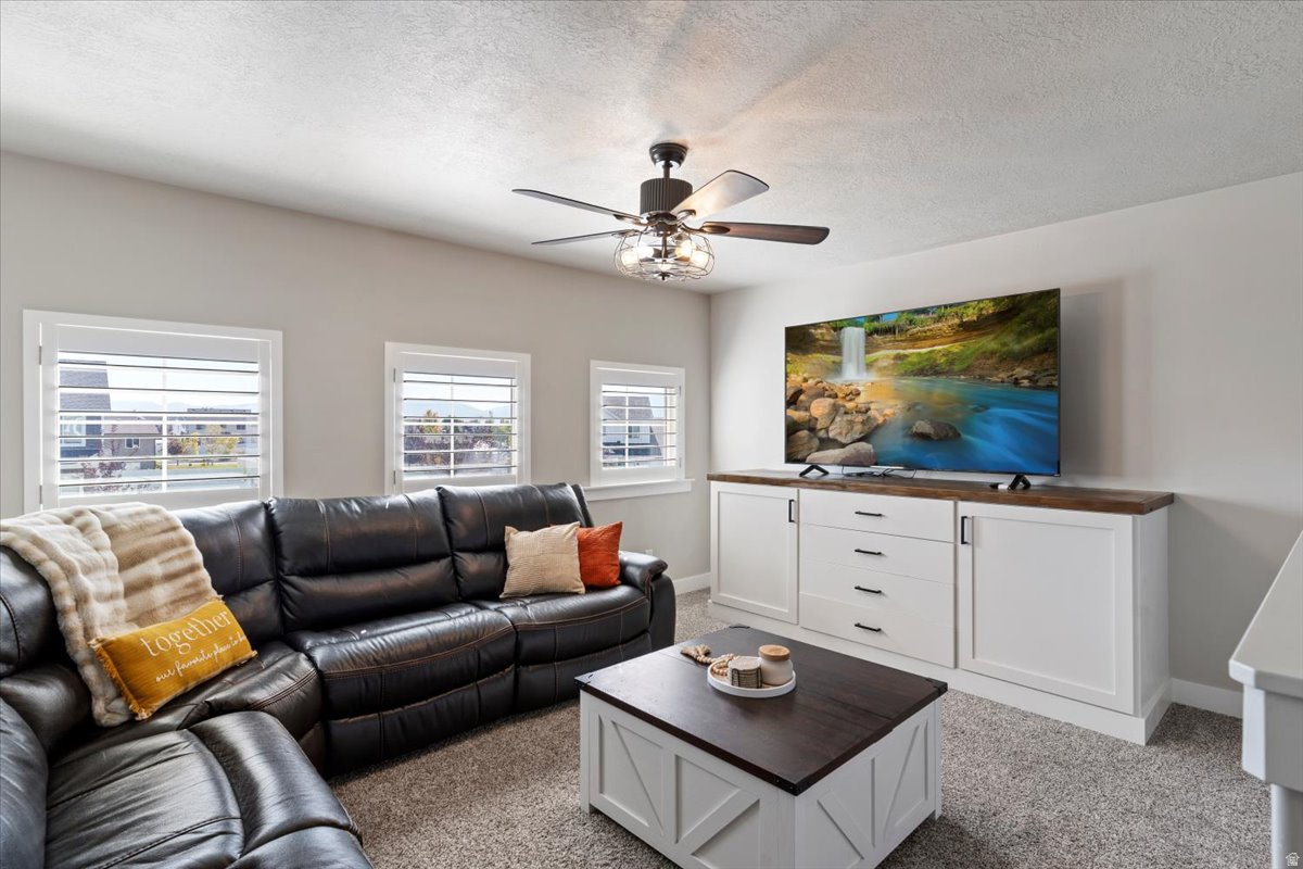 SUNRISE MEADOWS - Residential