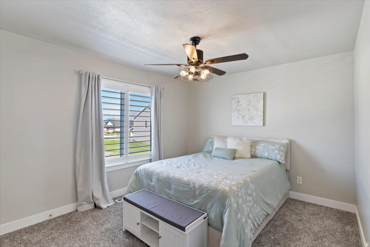 SUNRISE MEADOWS - Residential