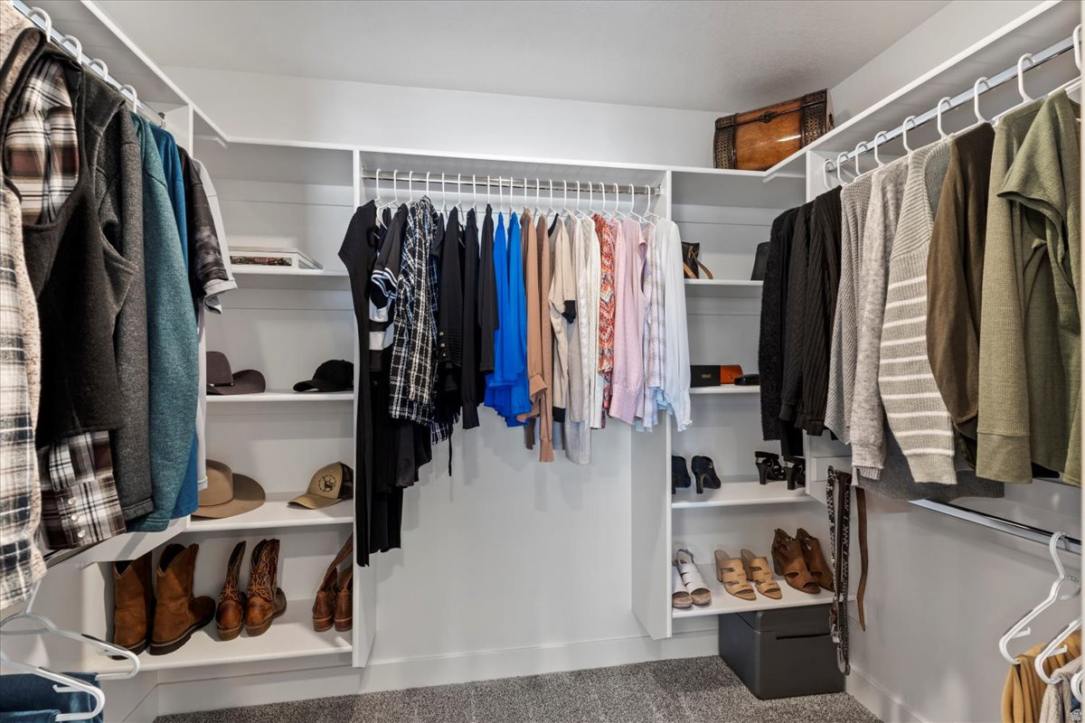 SUNRISE MEADOWS - Residential