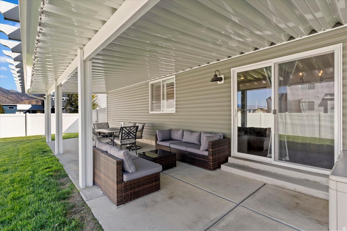 SUNRISE MEADOWS - Residential