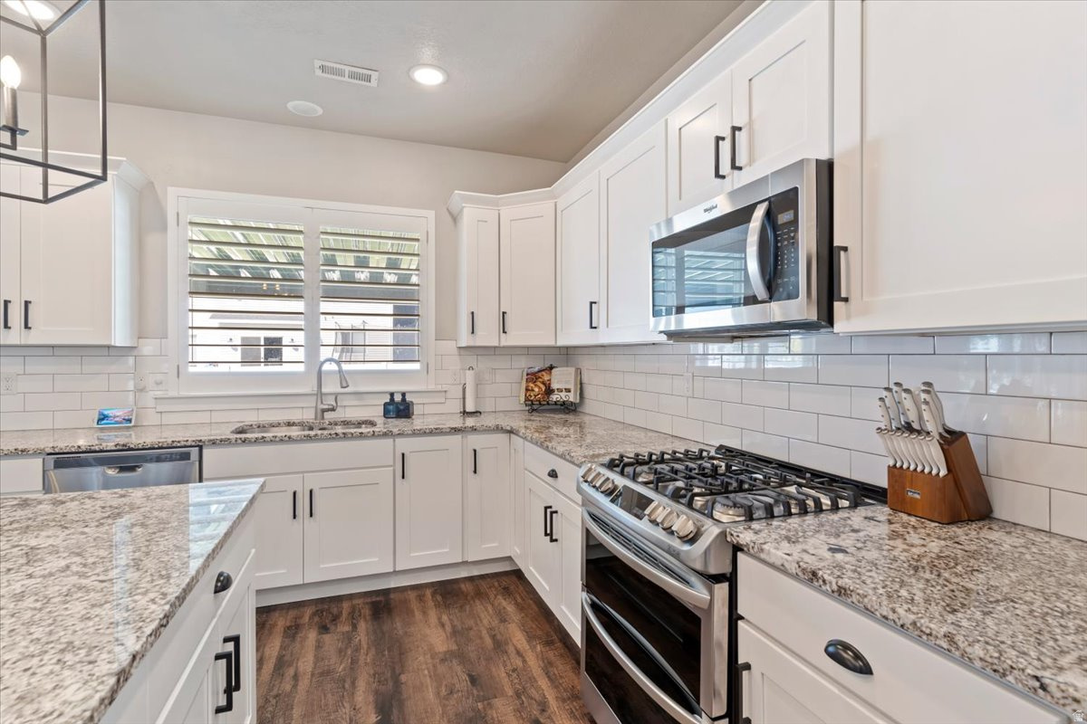 SUNRISE MEADOWS - Residential