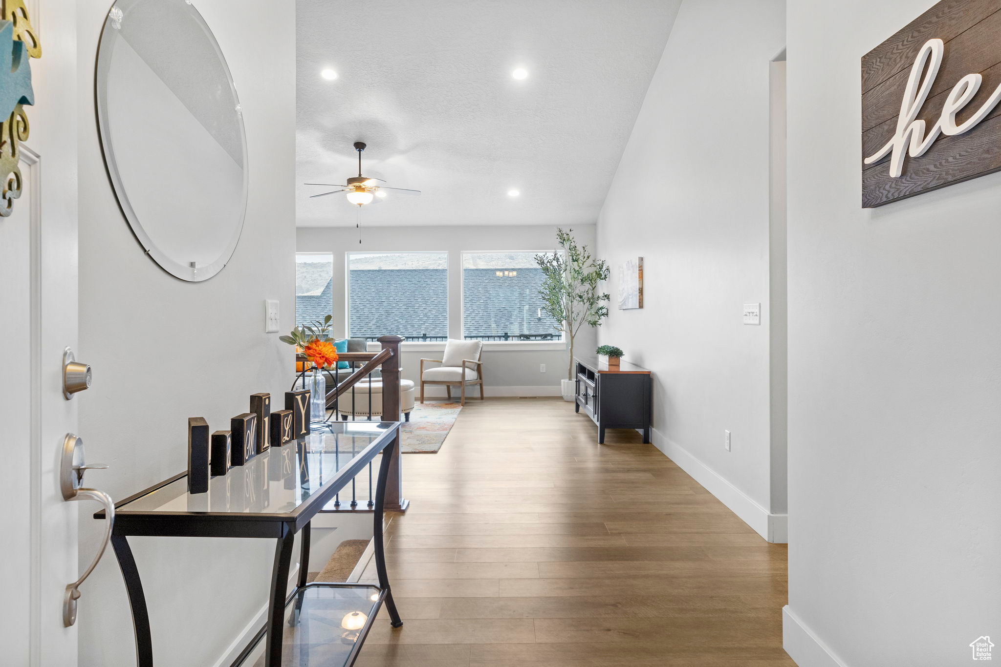 Eagle Mountain, Utah 84005, United States, 3 Bedrooms Bedrooms, ,3 BathroomsBathrooms,Residential,Active,84324