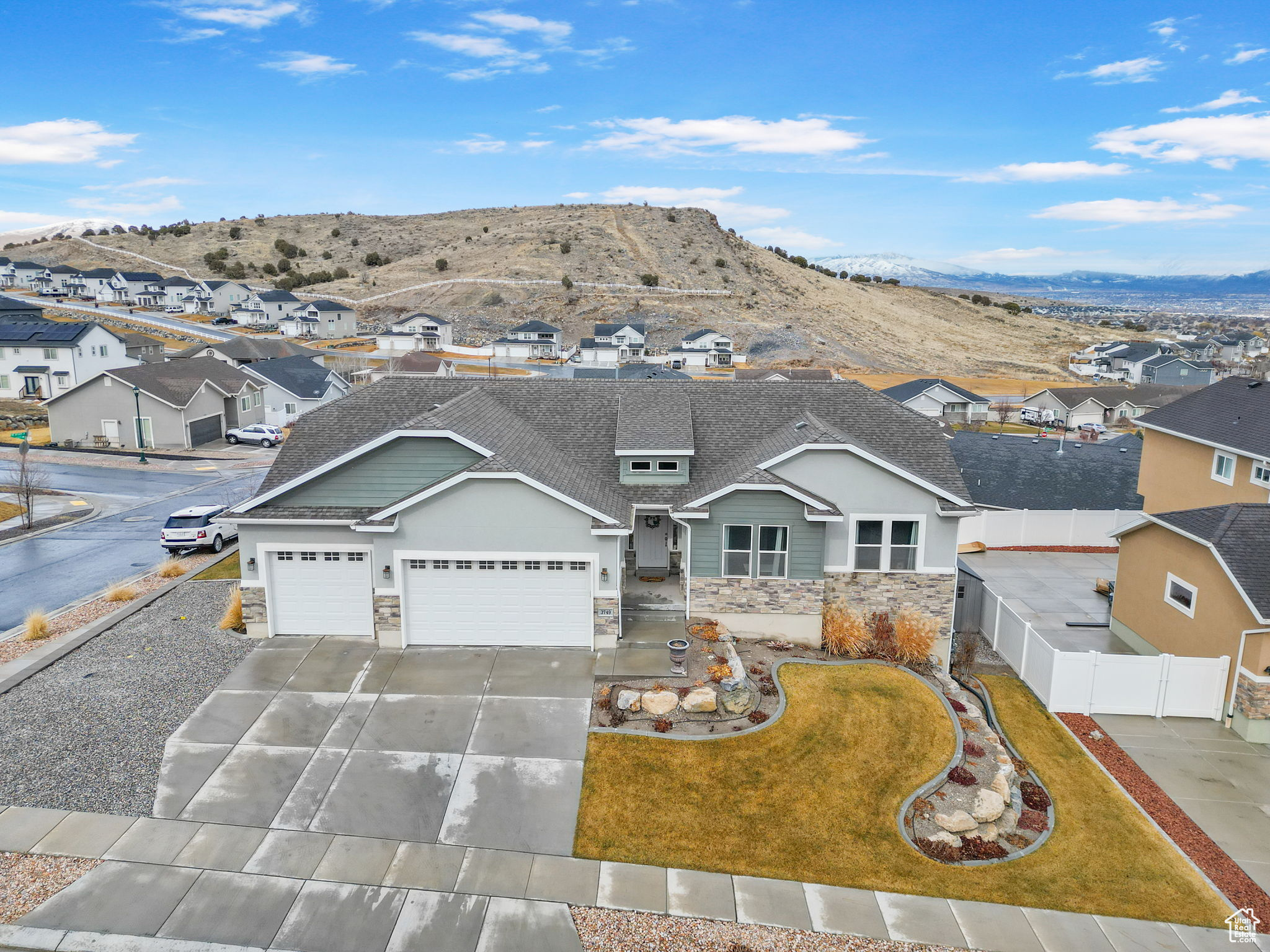 Eagle Mountain, Utah 84005, United States, 3 Bedrooms Bedrooms, ,3 BathroomsBathrooms,Residential,Active,84324