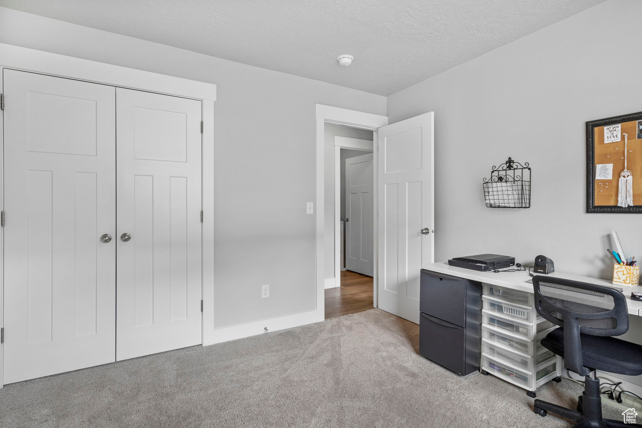 Eagle Mountain, Utah 84005, United States, 3 Bedrooms Bedrooms, ,3 BathroomsBathrooms,Residential,Active,84324