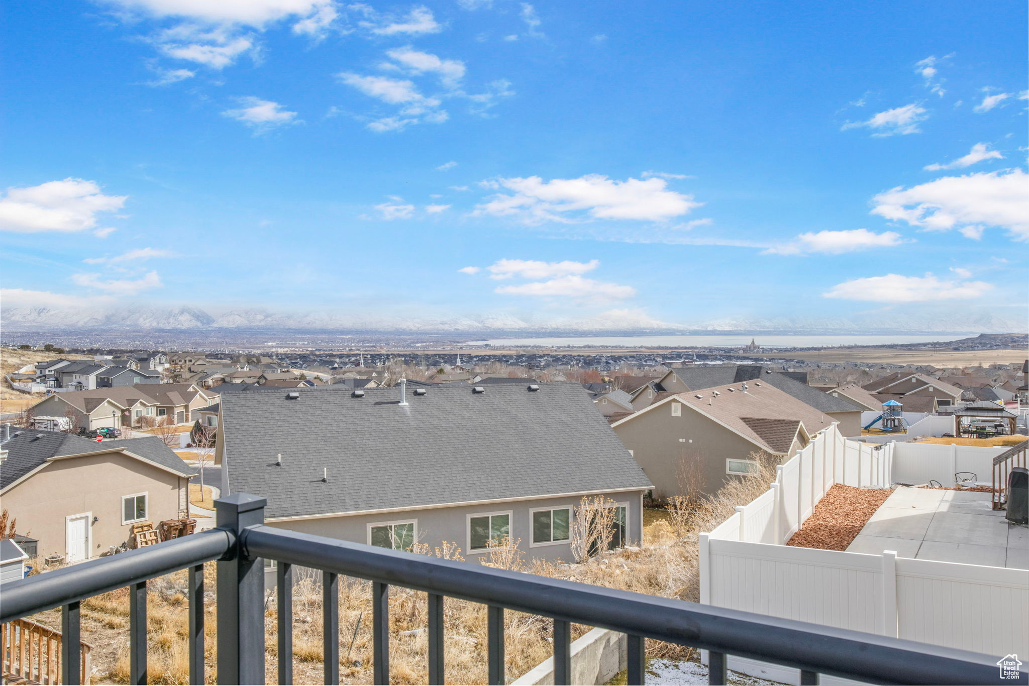 Eagle Mountain, Utah 84005, United States, 3 Bedrooms Bedrooms, ,3 BathroomsBathrooms,Residential,Active,84324