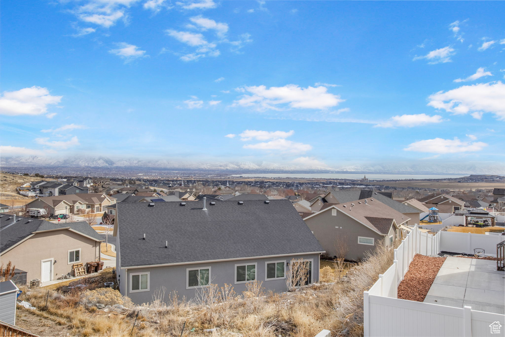 Eagle Mountain, Utah 84005, United States, 3 Bedrooms Bedrooms, ,3 BathroomsBathrooms,Residential,Active,84324