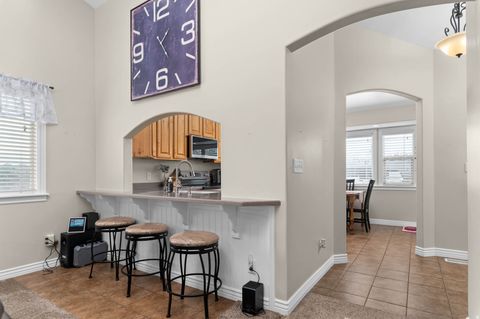 Tiny photo for 873 E 200 N, Payson, UT 84651 (MLS # 2137329)