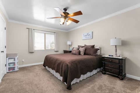 Tiny photo for 873 E 200 N, Payson, UT 84651 (MLS # 2137329)