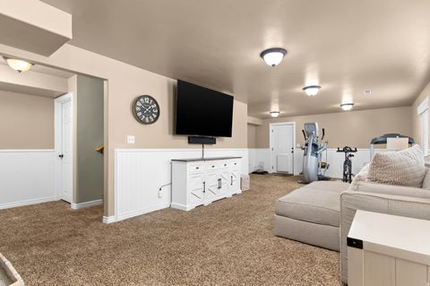 Tiny photo for 873 E 200 N, Payson, UT 84651 (MLS # 2137329)