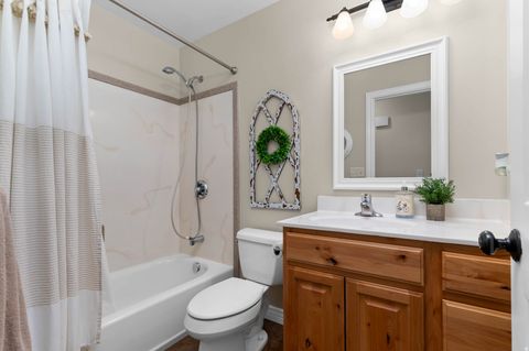 Tiny photo for 873 E 200 N, Payson, UT 84651 (MLS # 2137329)