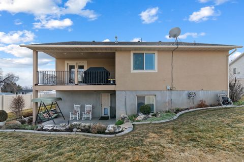 Tiny photo for 873 E 200 N, Payson, UT 84651 (MLS # 2137329)